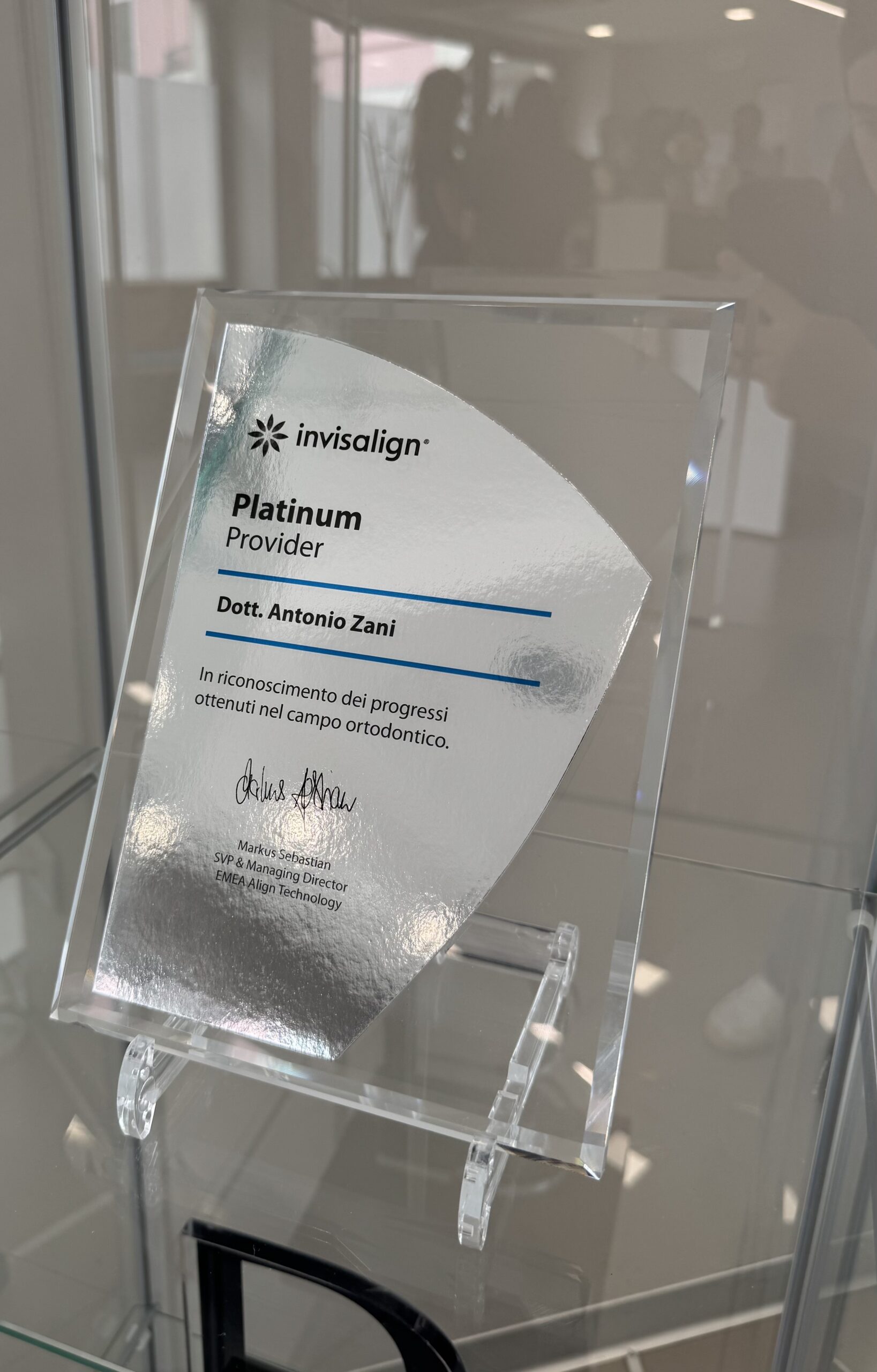 denti-storti-adulto-invisalign